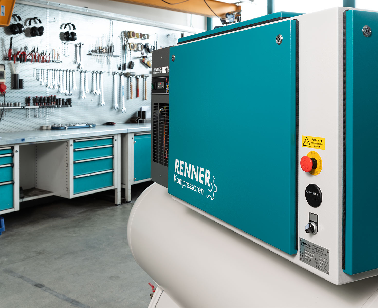 RIKO 700/500 und 960/500 ECN-S Industriekompressor schallgedämmt 4,0-5,5 kW, 10 bar, 500 l ECN-Druckluftbehälter